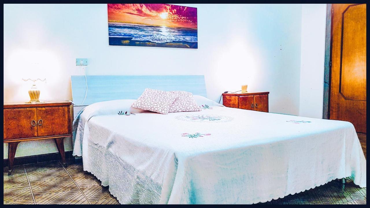 La Casa Dei Colori Apartment Джовинацо Екстериор снимка